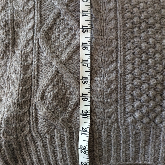 Handknit Cornel Irish Knit Sweater - Picture 4 of 5